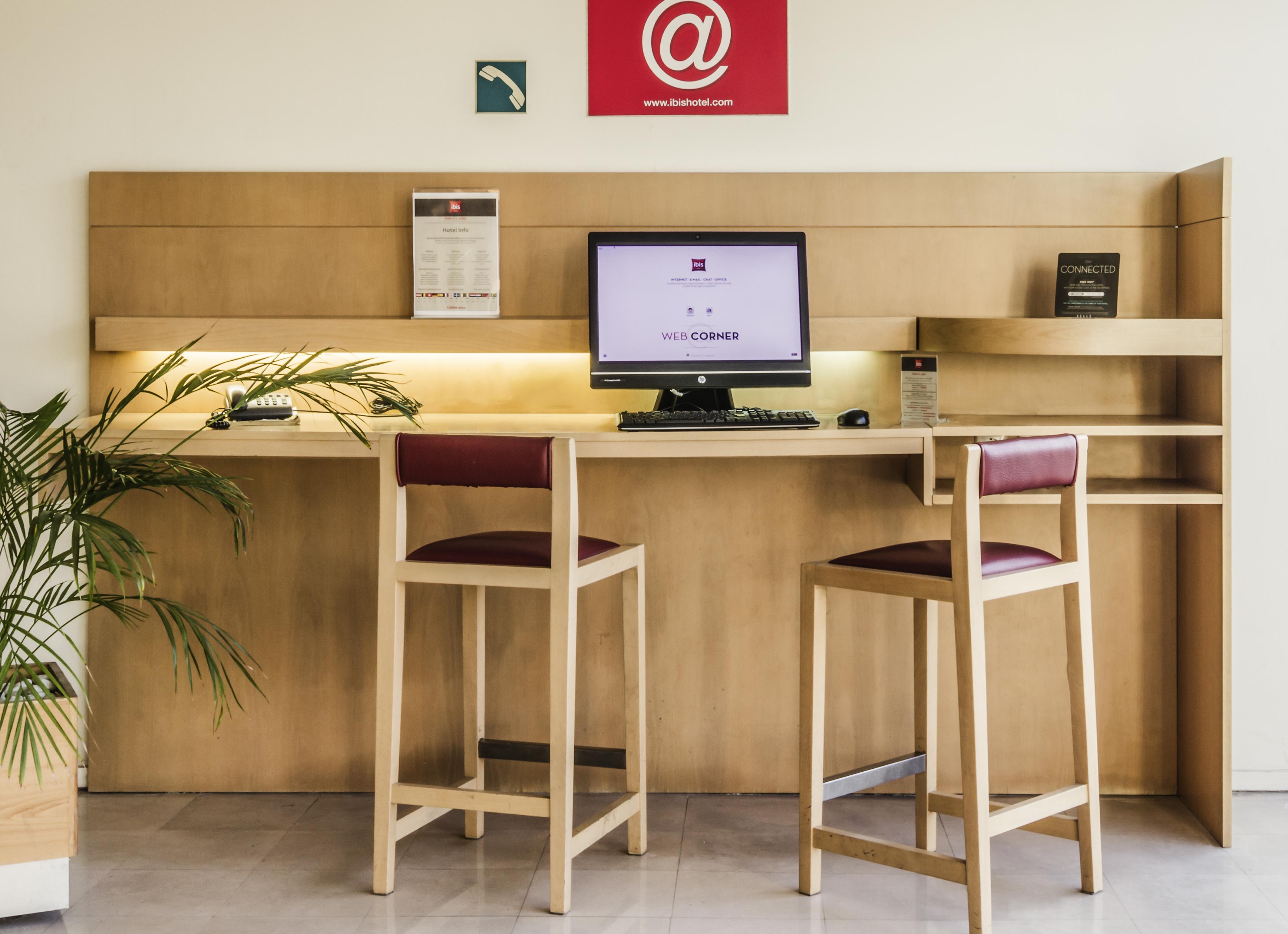 Hotel Ibis Porto Sao Joao Exterior photo